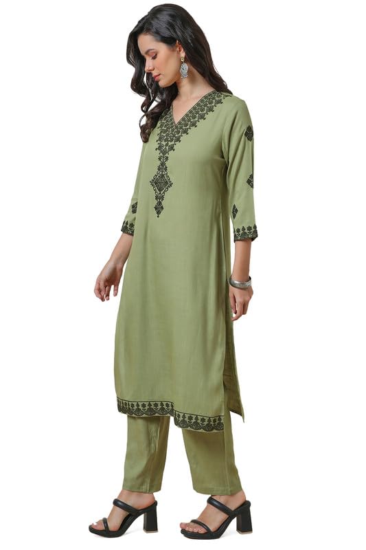 Soch Womens Sap Green Rayon Slub Embroidered Kurta Set With Thread Work