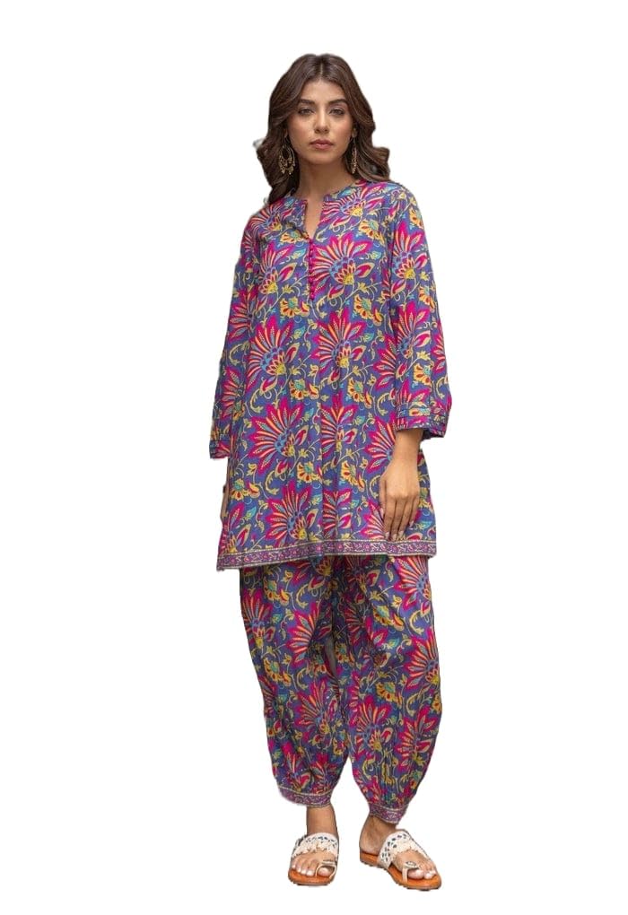 LookMark Kurta Set: Ethnic Finesse Redefined: Add a Touch of Grace to Your Wardrobe with Our Cotton Blend Printed Kurti Pant Set