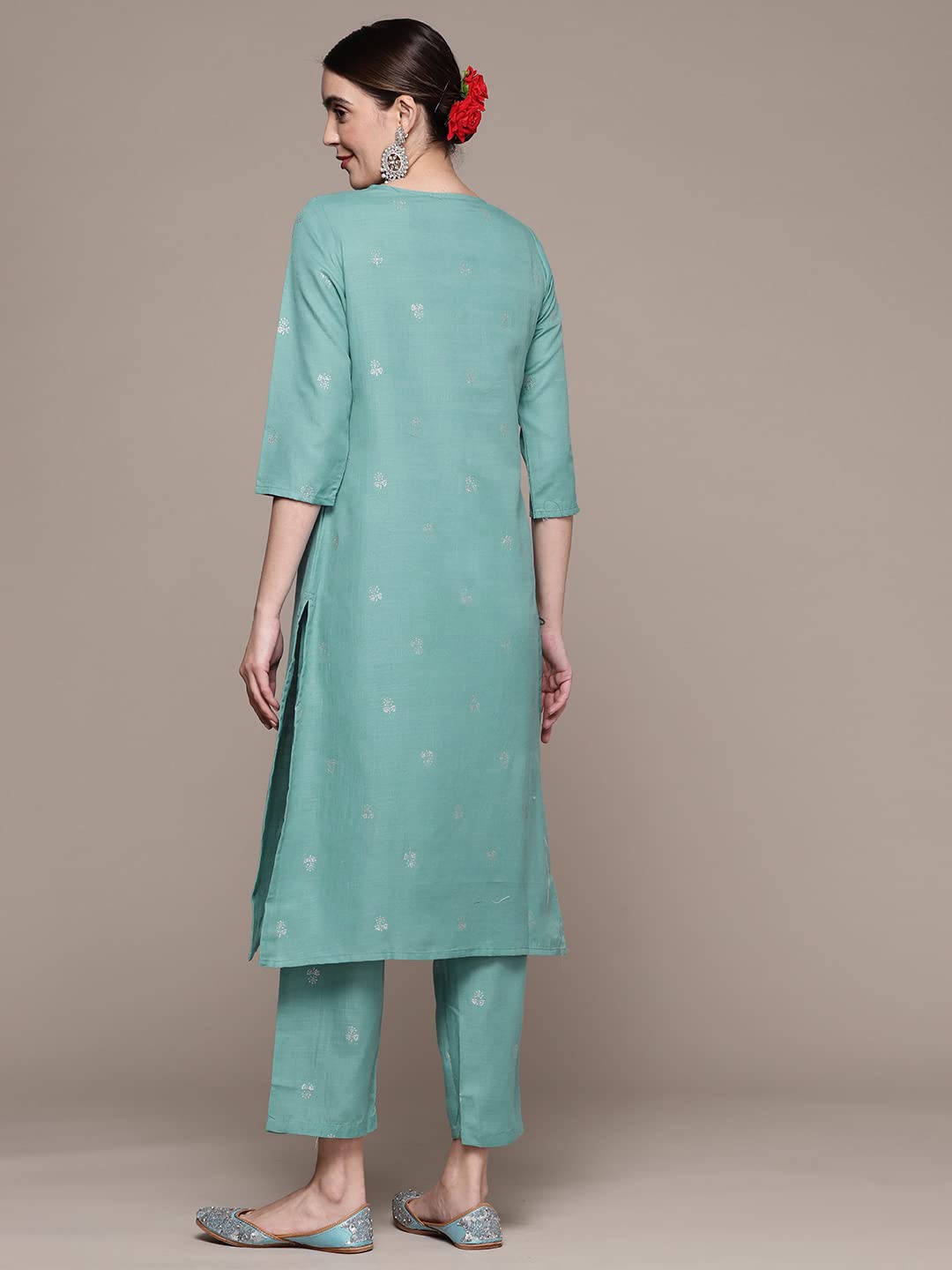 anubhutee Women's Cyan Ethnic Yoke Embroidered Kurta Set with Pants