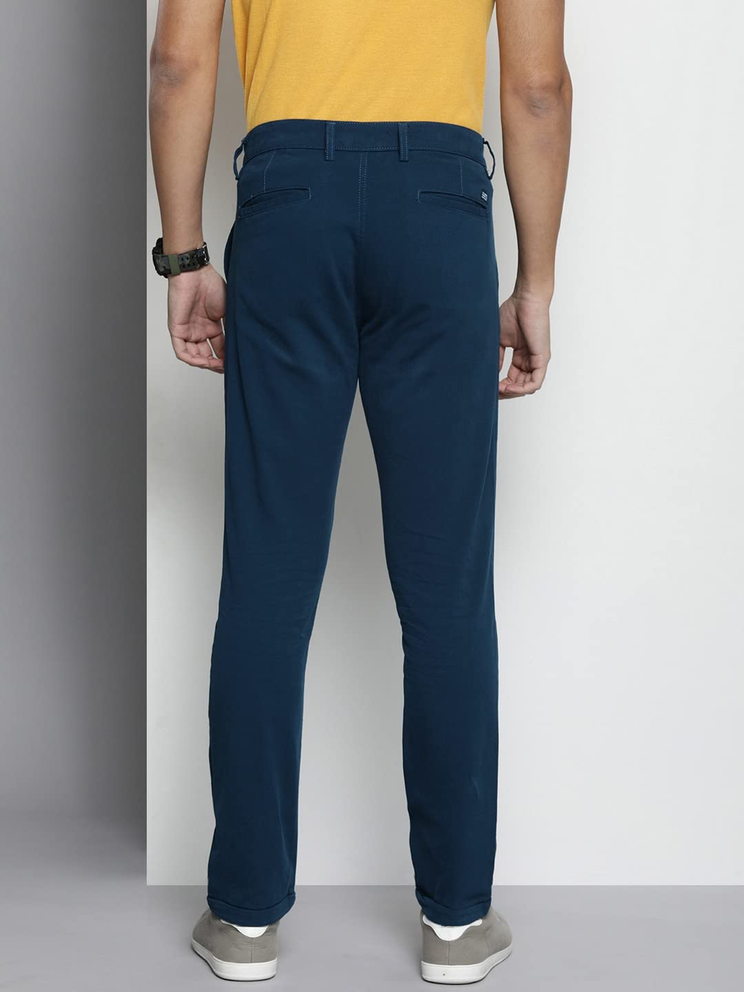The Indian Garage Co Men Slim Fit Solid Mid-Rise Stretchable Pleated Chinos Dark Denim
