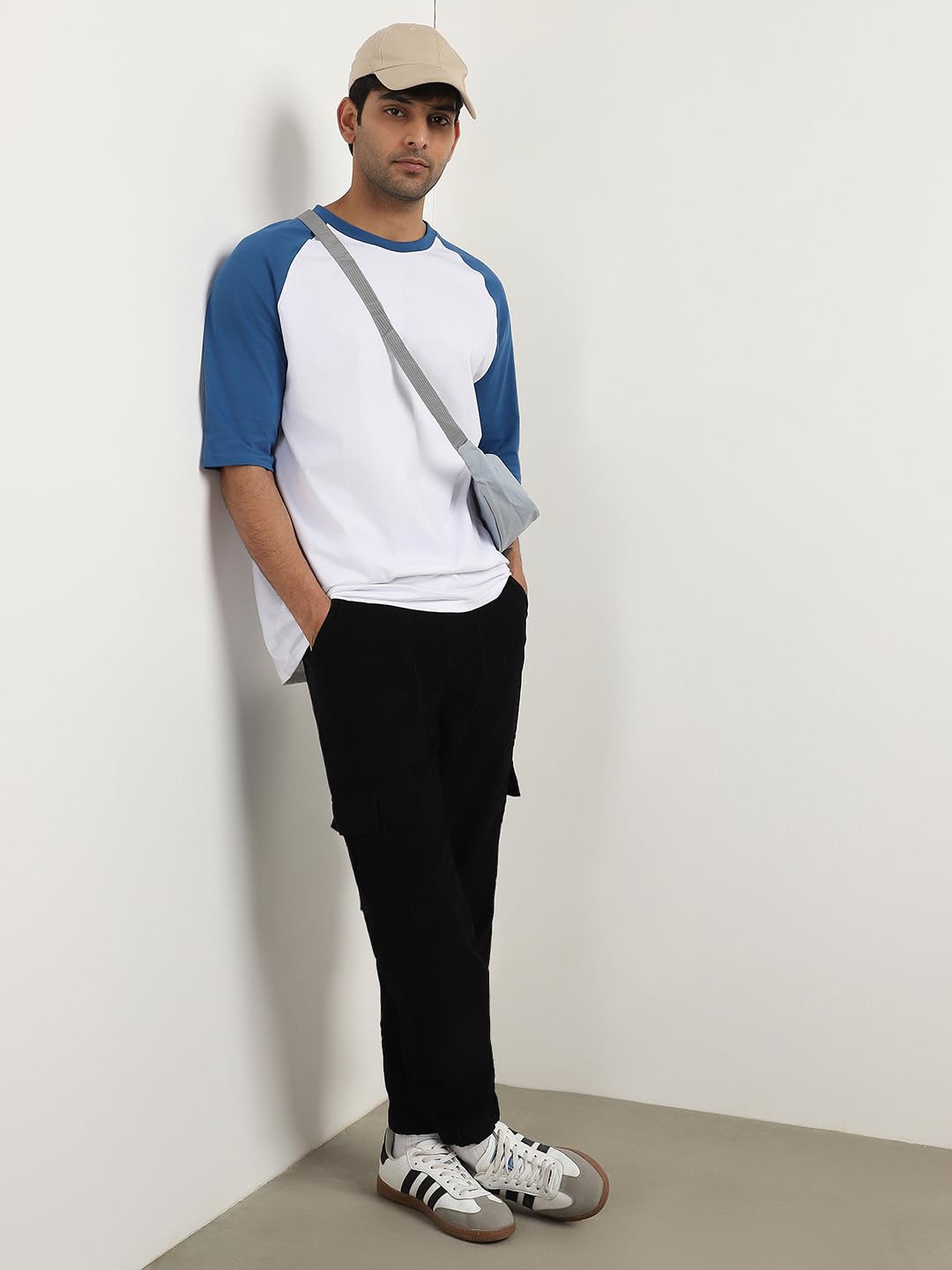 Nobero MenS Colorblock Oversized Fit T-Shirt (1M-Twts-R0103-Bl_White-Blue