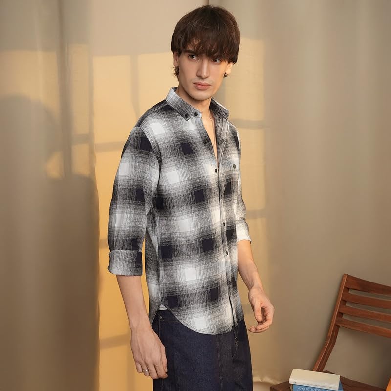 Campus Sutra MenS Charcoal Black & Ivory White Ombre Buffalo Check Shirt | Casual Wear | Spread Collar | Long Sleeve | Button C