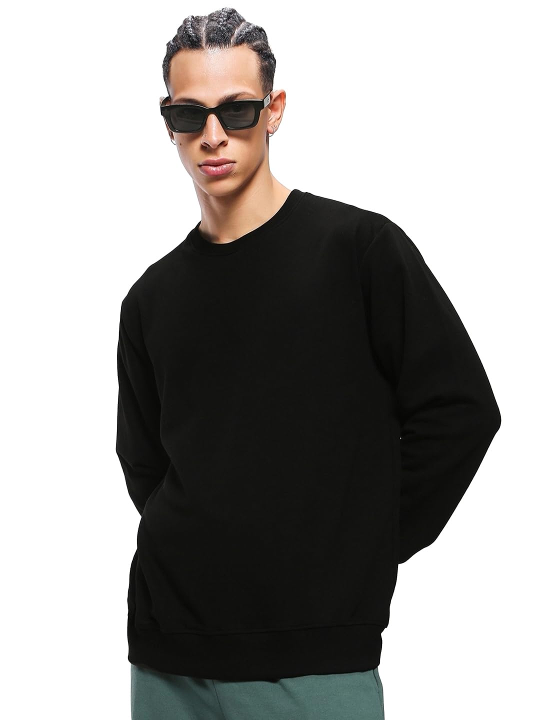 Bewakoof Mens Solid Regular Fit Full Sleeve Round Neck Cotton Sweatshirt Black