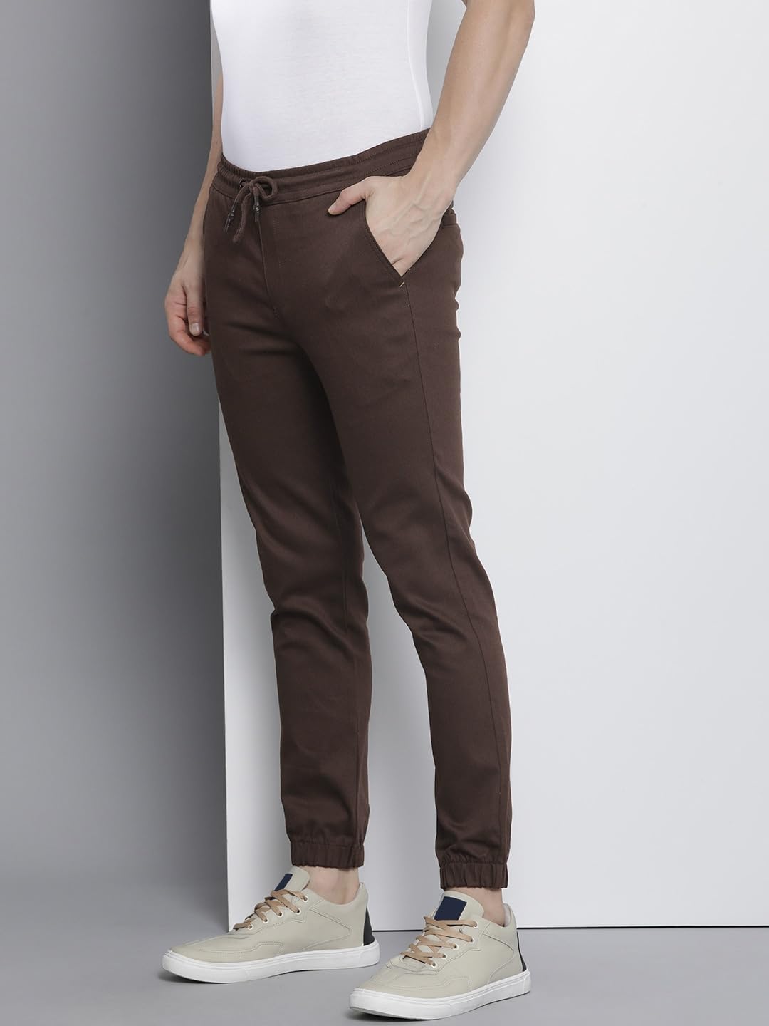 The Indian Garage Co Men Slim Fit Solid Mid-Rise Stretchable Chino Joggers Seal Brown