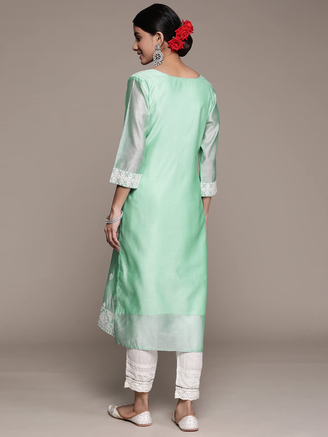 ishin Women Kurti