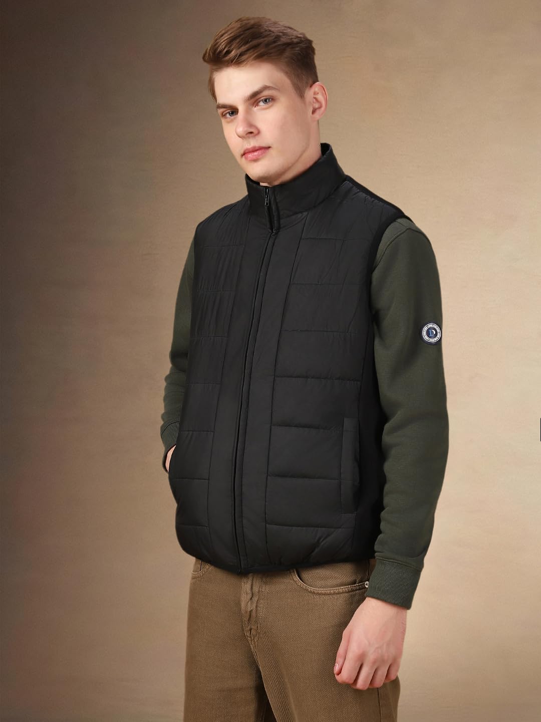Dennis Lingo Solid Polyester Regular Fit Sleeveless Gilet Jacket For Men