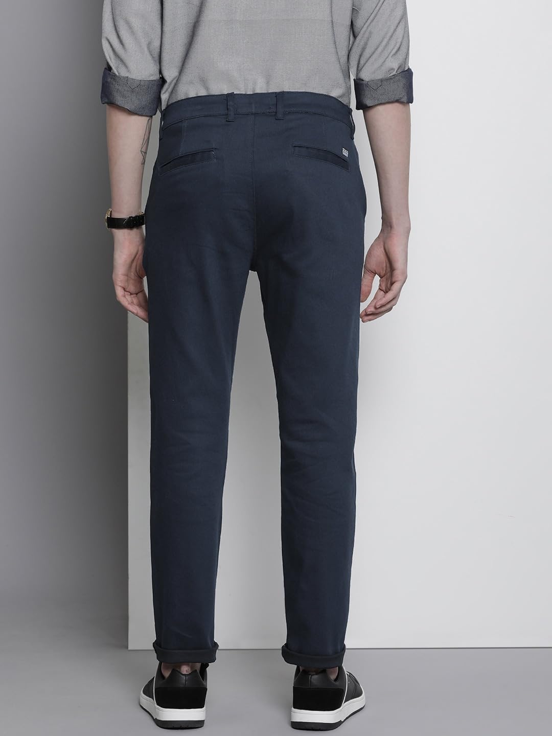 The Indian Garage Co Men Slim Fit Solid Mid-Rise Stretchable Chinos Navy Blazer