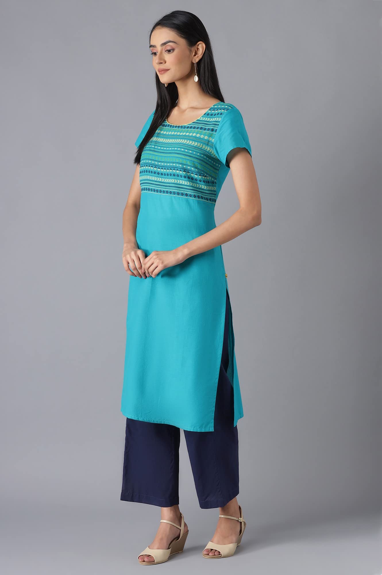 Aurelia Women's Cotton Kurta & Trouser