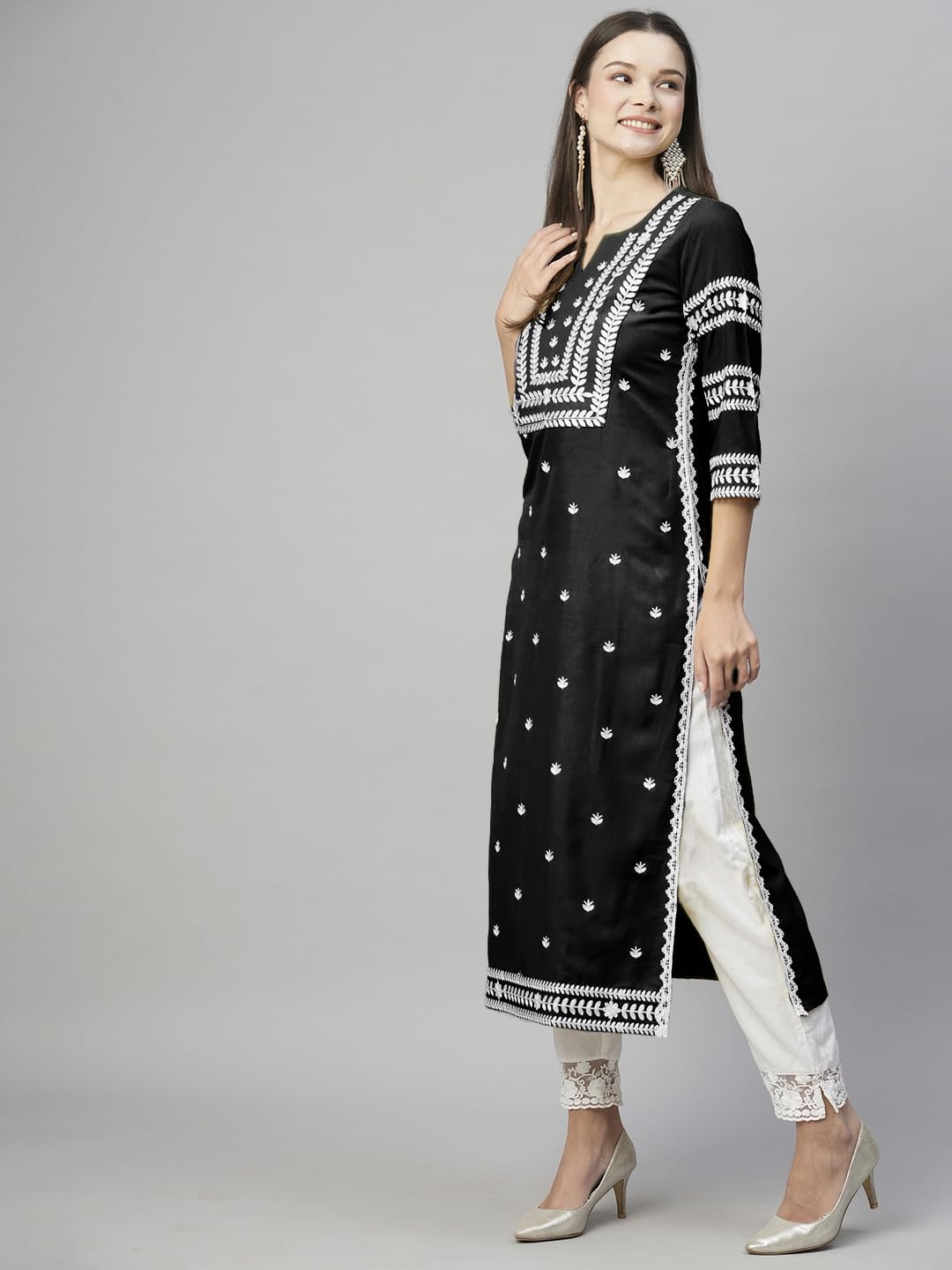 ANNI DESIGNER Womens Cotton Blend Embroidered Straight Kurta (Stho-Black_4XL_Black_XXXX-Large)