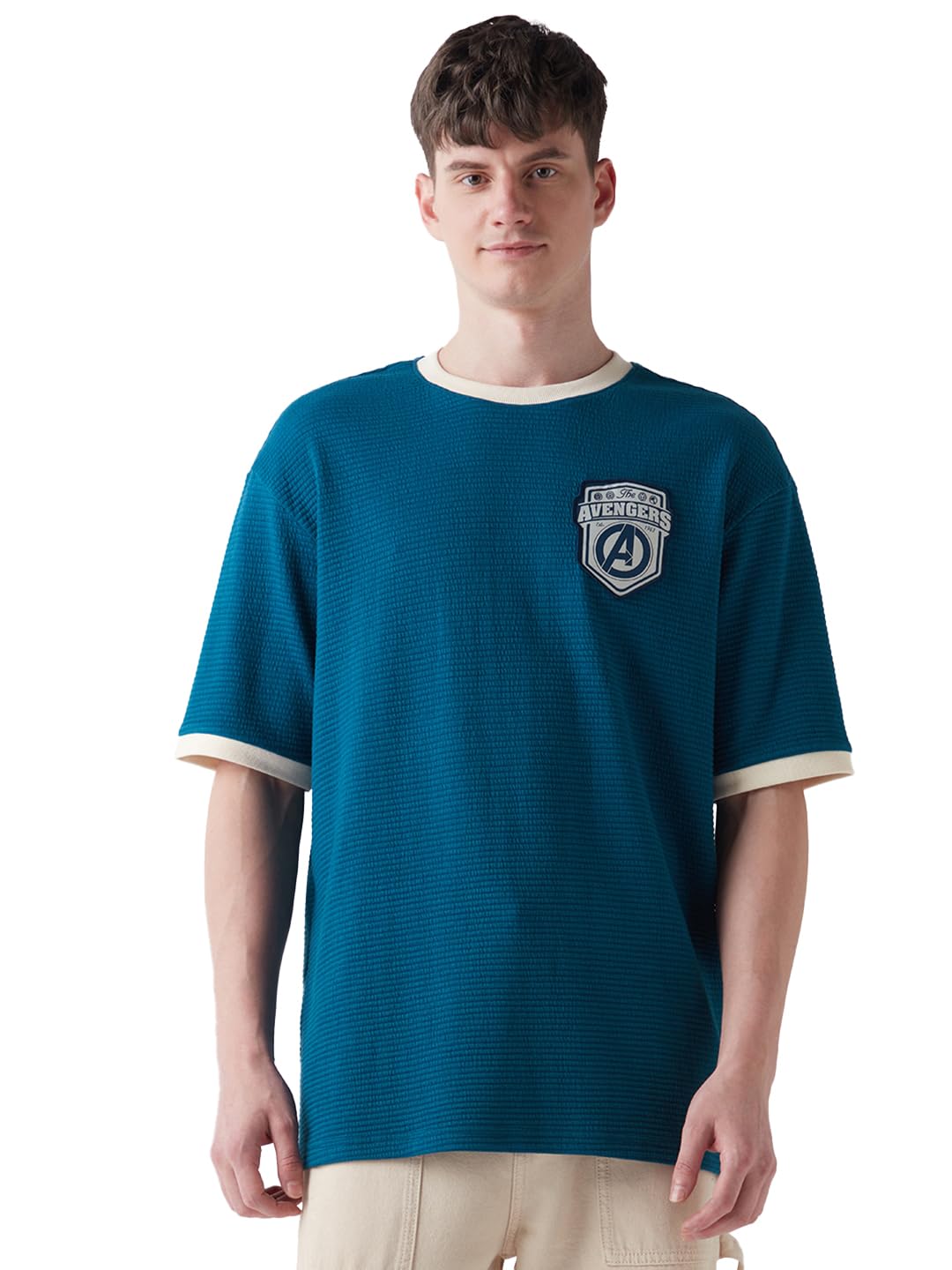 Bewakoof Heavy Duty 1.0 Official Marvel Merchandise Avengers Men Textured Oversized Fit Half Sleeve Round Neck Jacquard T-Shirt_