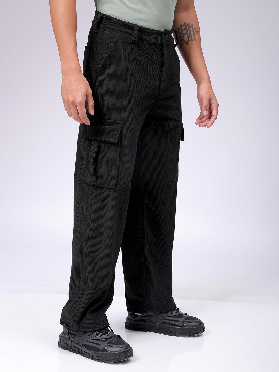 The Indian Garage Co Men Baggy Textured Mid-Rise Cargos