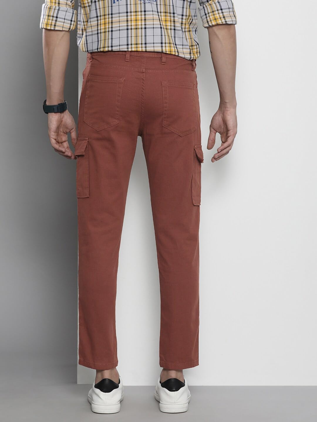 The Indian Garage Co Men Slim Fit Solid Mid-Rise Stretchable Cargos Rustic Brown