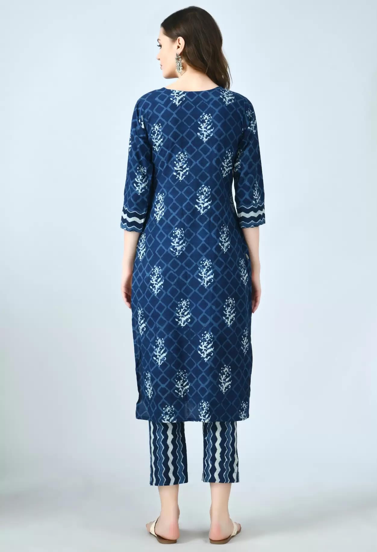 KLOSIA Women Indigo Printed Kurta and Pant Set With Dupatta