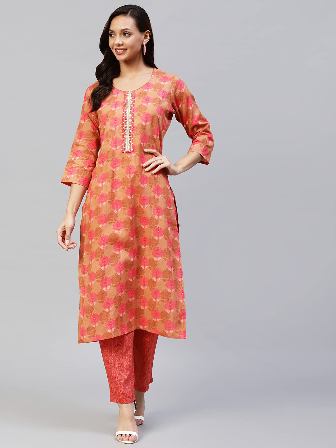 ANNI DESIGNER Women's Cotton Blend Printed Straight Kurta with Pant (Vadidev)