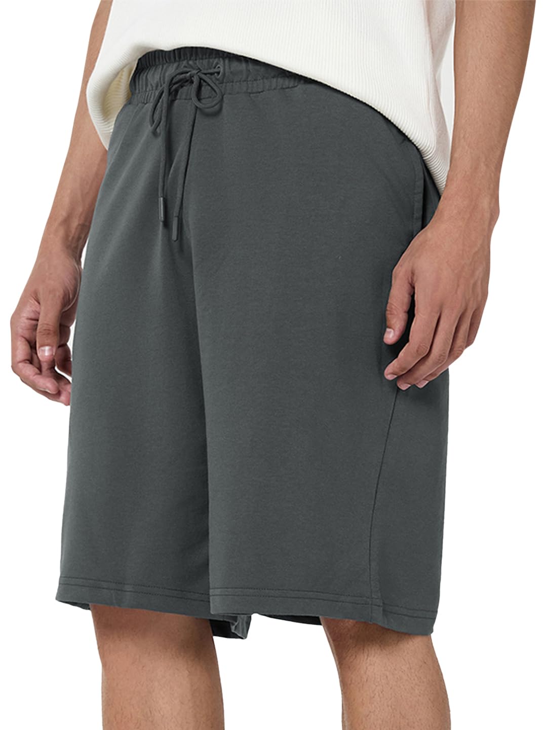 Bewakoof Mens Solid Oversized Fit Cotton Blend Shorts_662069_Grey_S