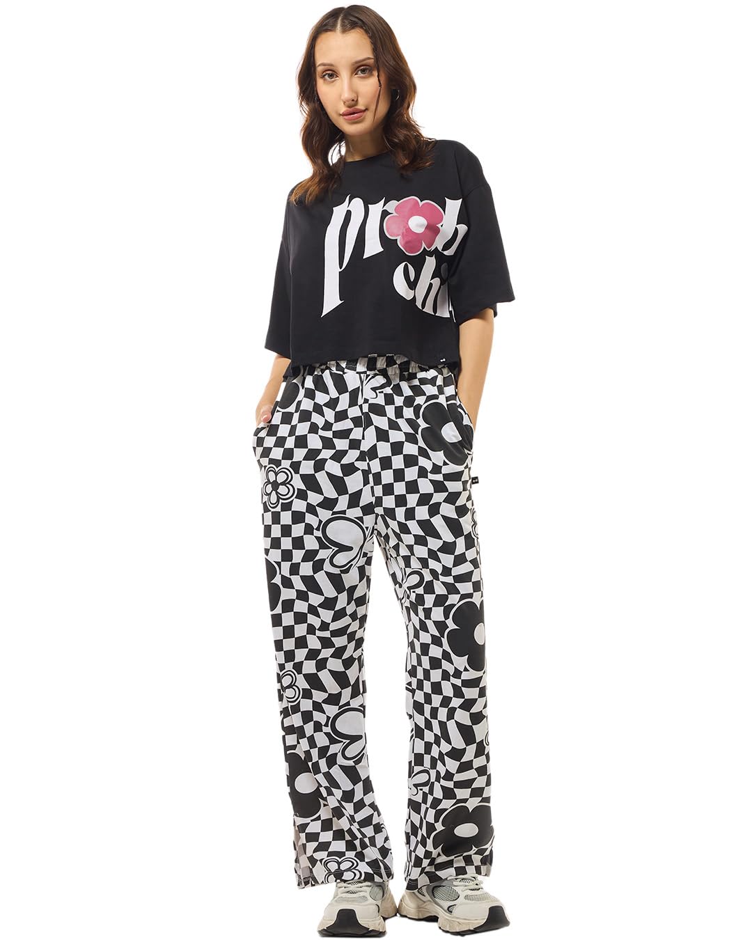 Bewakoof WomenS Graphic Printed Oversized Fit Half Sleeve Round Neck Cotton Jersey Co-Ordinates 605207 Black Xs
