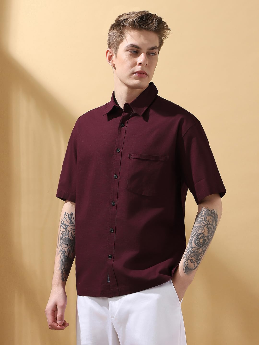 Dennis Lingo Men Relaxed-Fit Wine Half Sleeve Cotton Casual Shirt