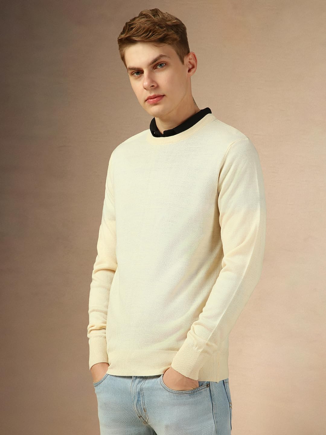 Dennis Lingo Men Off White Solid Slim Fit Full Sleeve Crew Pullover Sweater