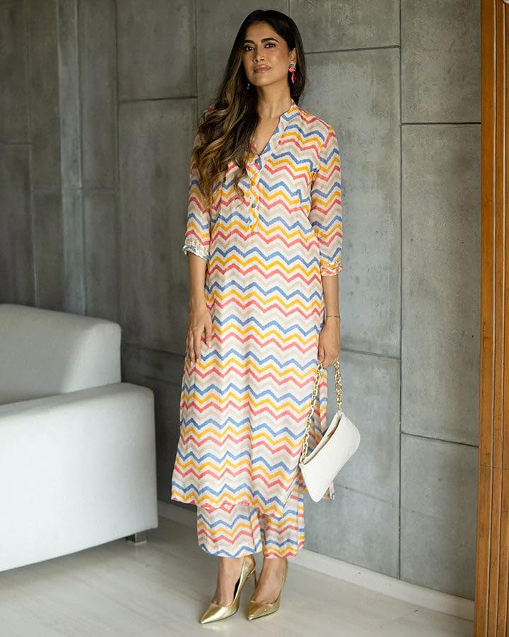 Yashika Women Kurta Set: Sizzle with Ethnic Flair! Make Heads Turn with Our Vibrant Cotton Blend Printed Kurti Pant Sets!