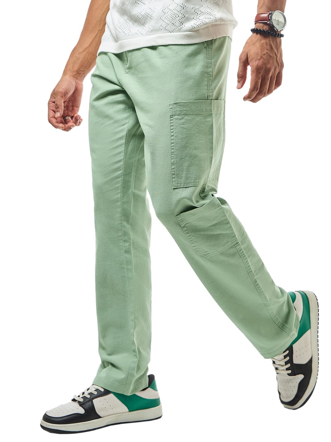 Bewakoof Mens Solid Regular Fit Cotton Linen Blend Cargo Trousers_628748_Green_34