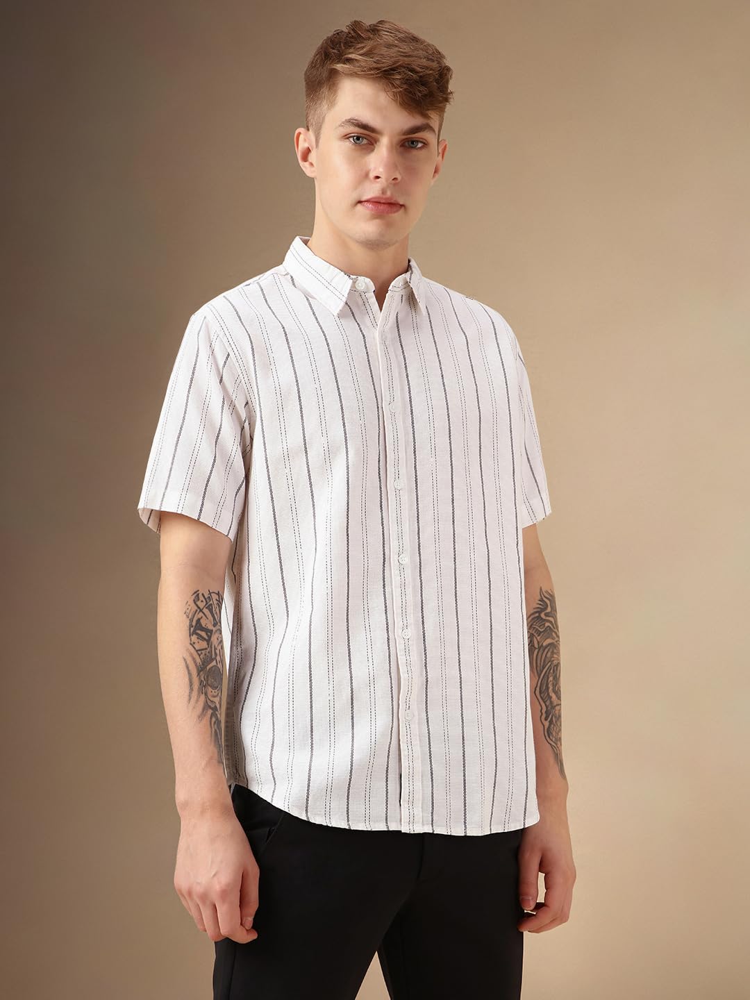 Dennis Lingo Men White Polycotton Dobby Half Sleeve Spread Collar Stripes Shirts