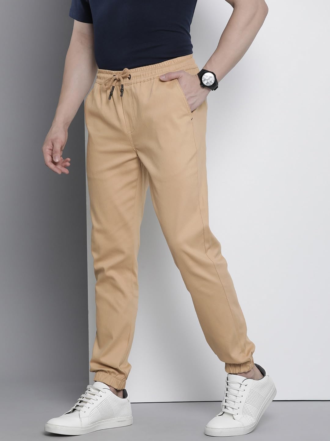 The Indian Garage Co Men Slim Fit Solid Mid-Rise Stretchable Chino Joggers Tan