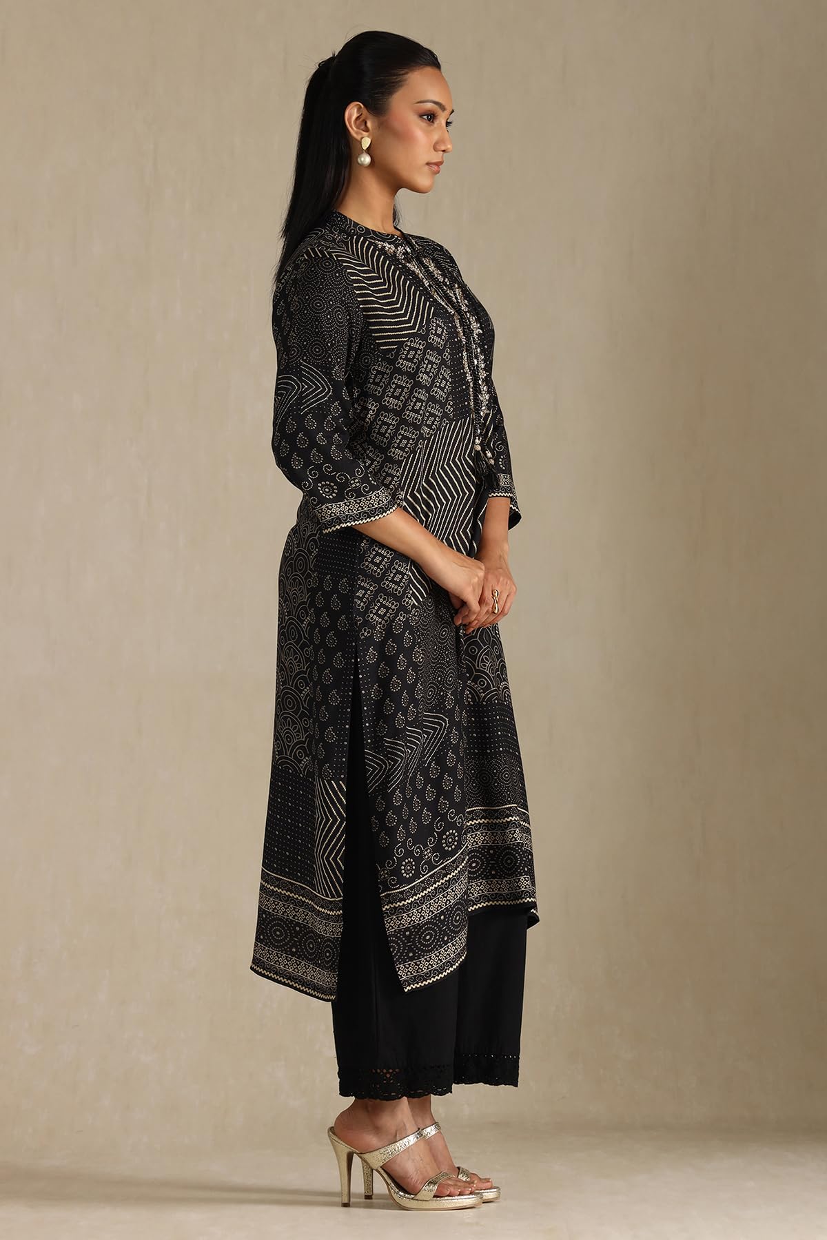 Soch Womens Muslin Ethnic Motif Kurta with Zardozi
