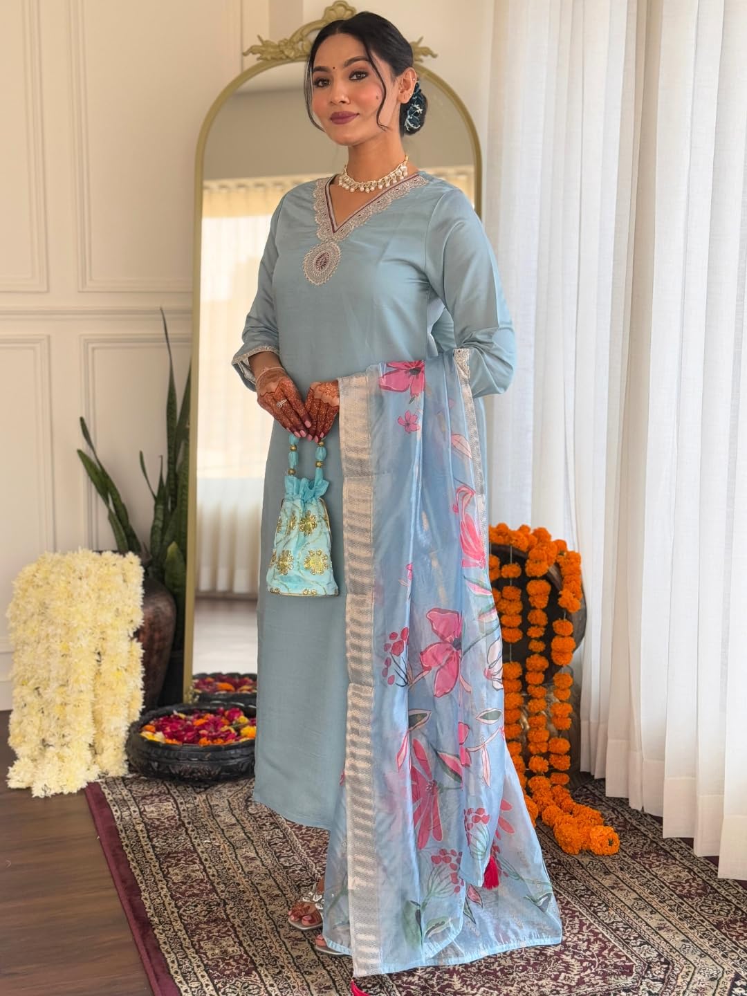 Naixa WomenS Grey Roman Silk Embroidered Straight Kurta With Roman Silk Pant And Organza Jacquard Dupatta Sets (Nx-M-Arya-Grey-