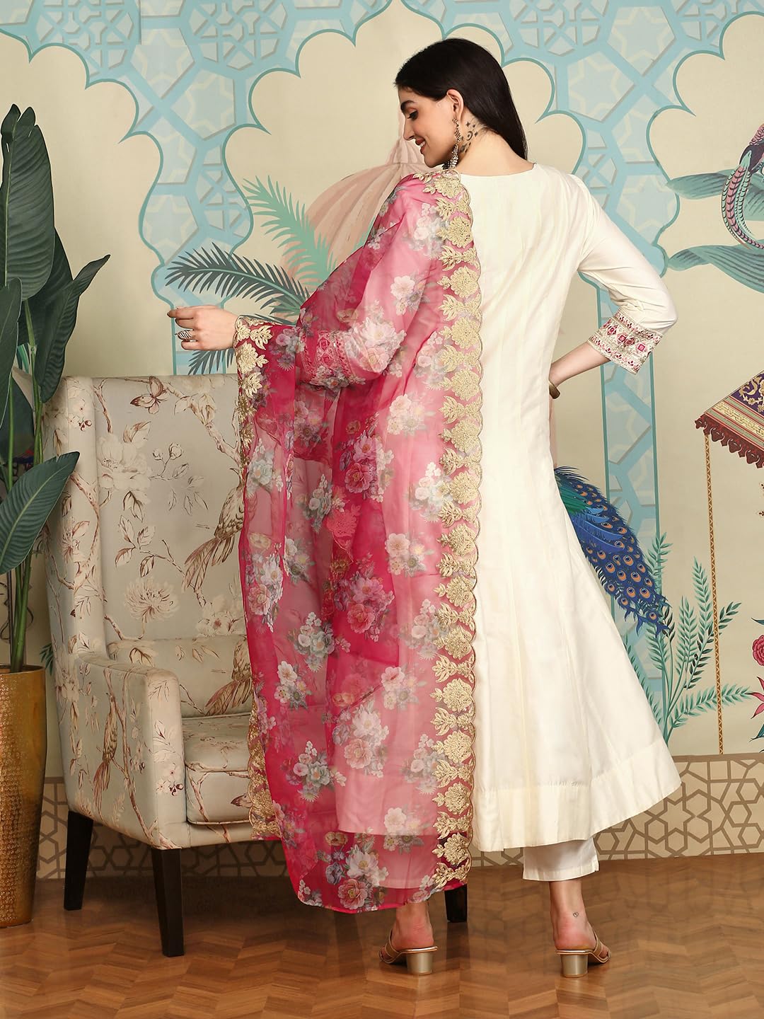ishin White Floral Embroidered Thread Work Straight Kurta With Trousers & Dupatta | Kurta set for women | Kurta with trousers an