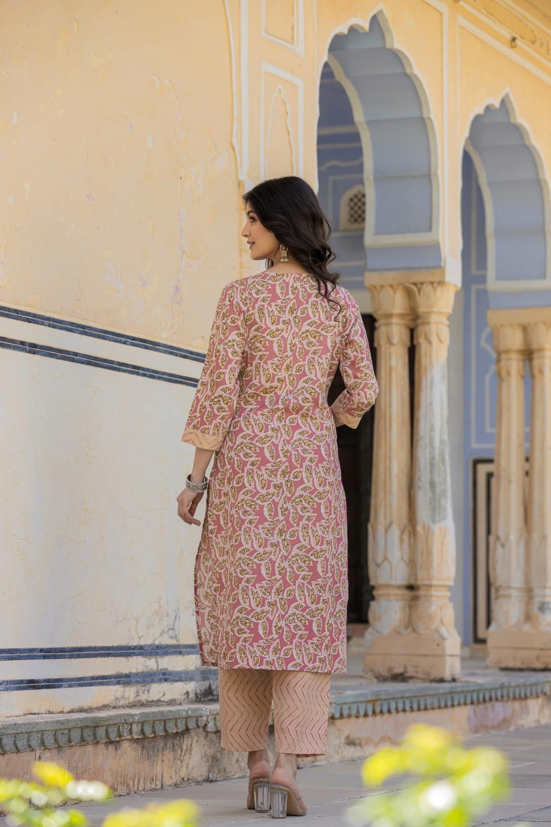 Varanga WomenS Cotton Blend Solid Kurta Set