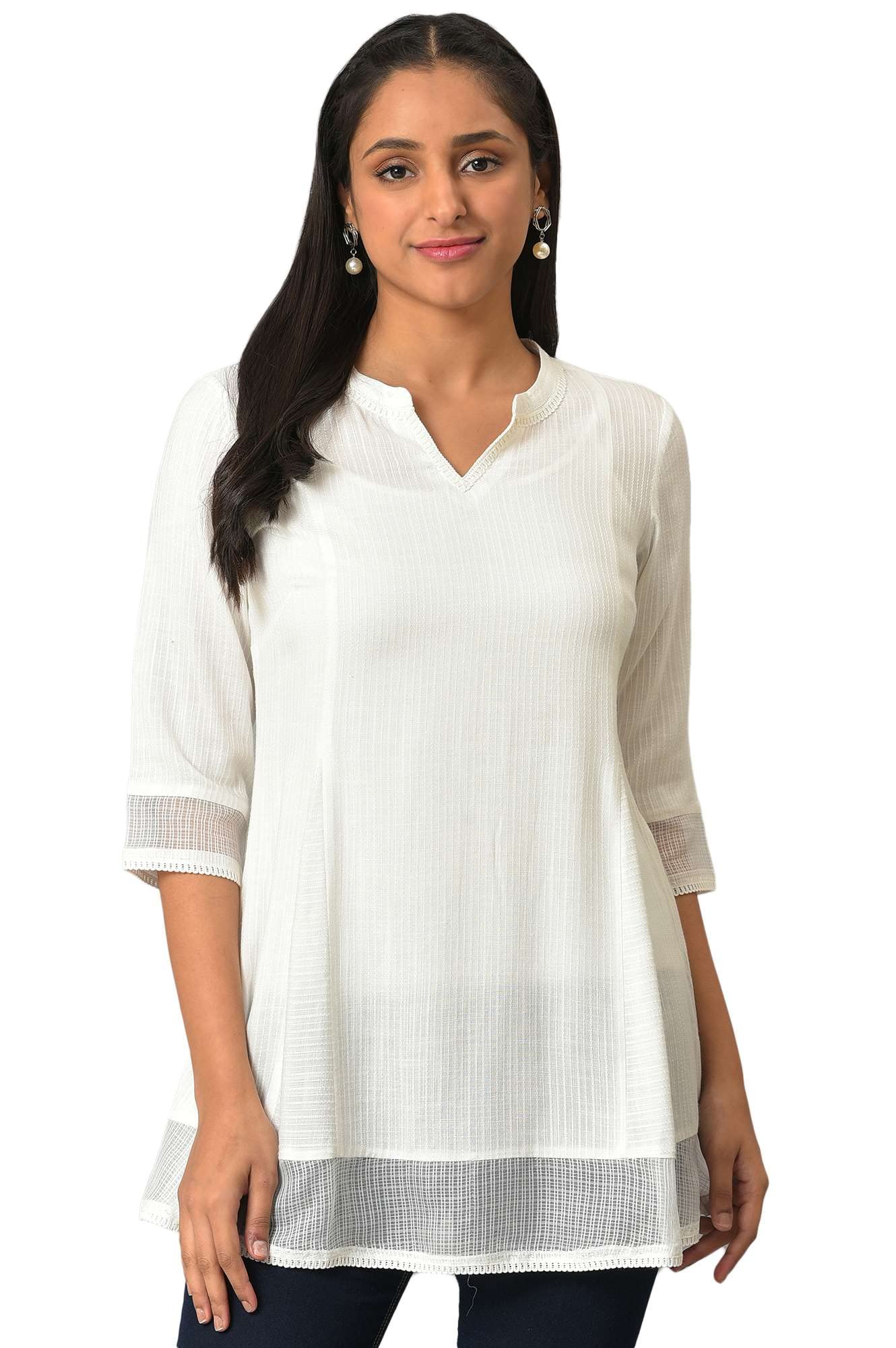 Aurelia Women's Solid Loose White Rayon Texutured Kurti (23FEA30324-602408