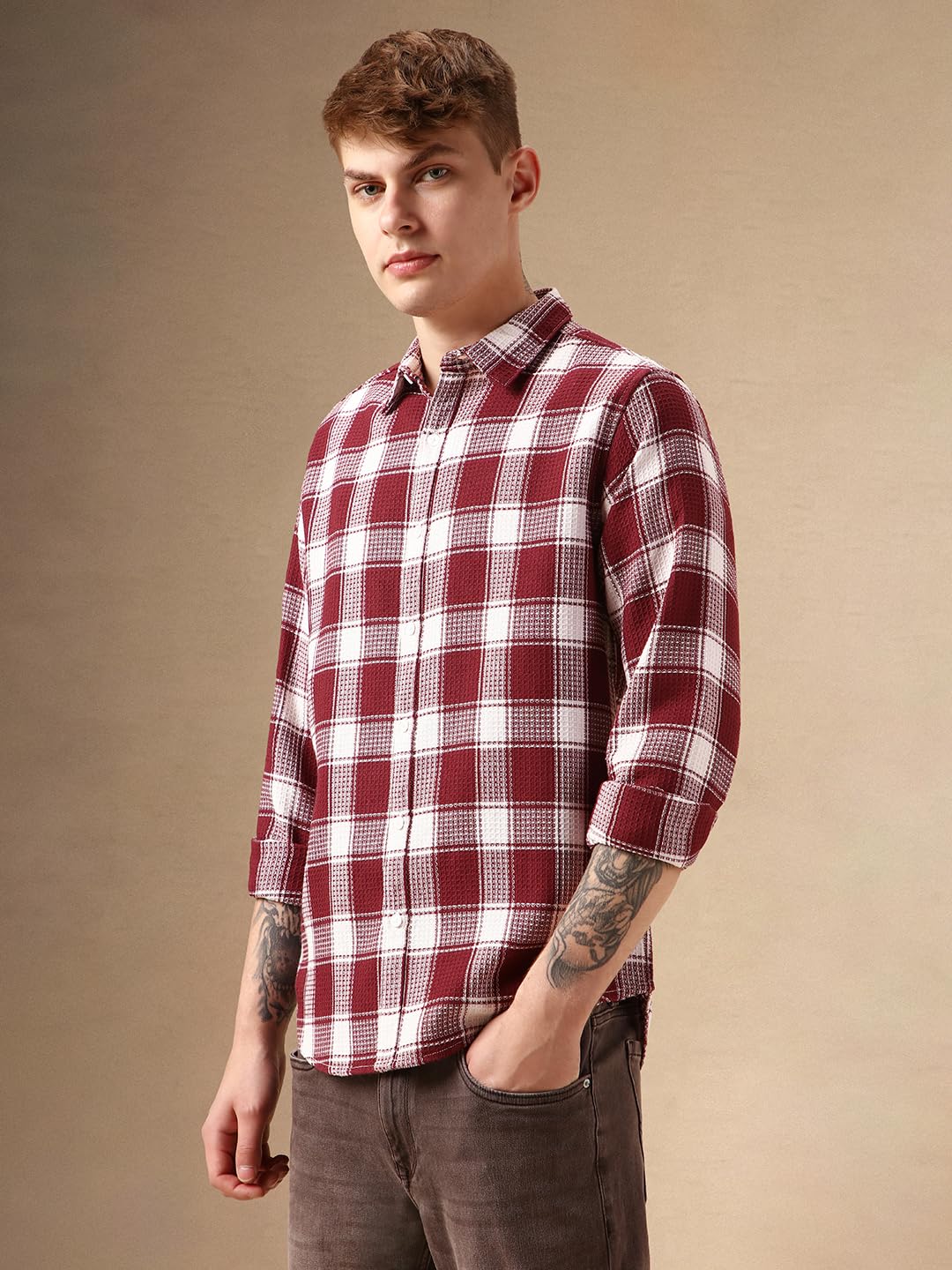 Dennis Lingo Men Red Cotton Poly Waffle Full Sleeve Spread Collar Checks Shirts