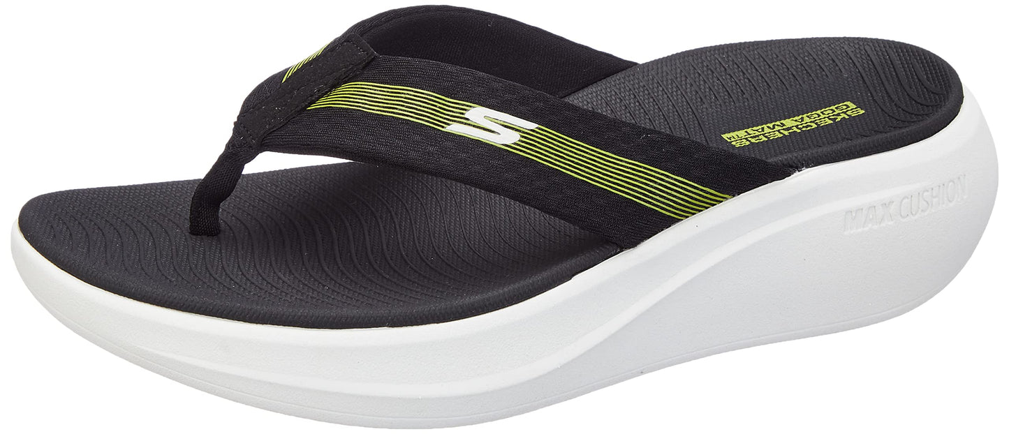 Skechers Men Max Cushioning Essential Bklm Sandals & Floaters