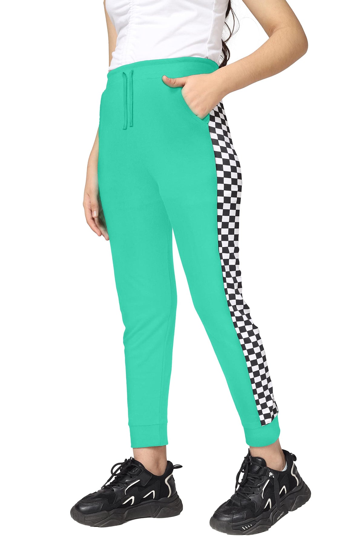 Kyda Kids Girls Cotton Printed Track Pants With Pocket Green