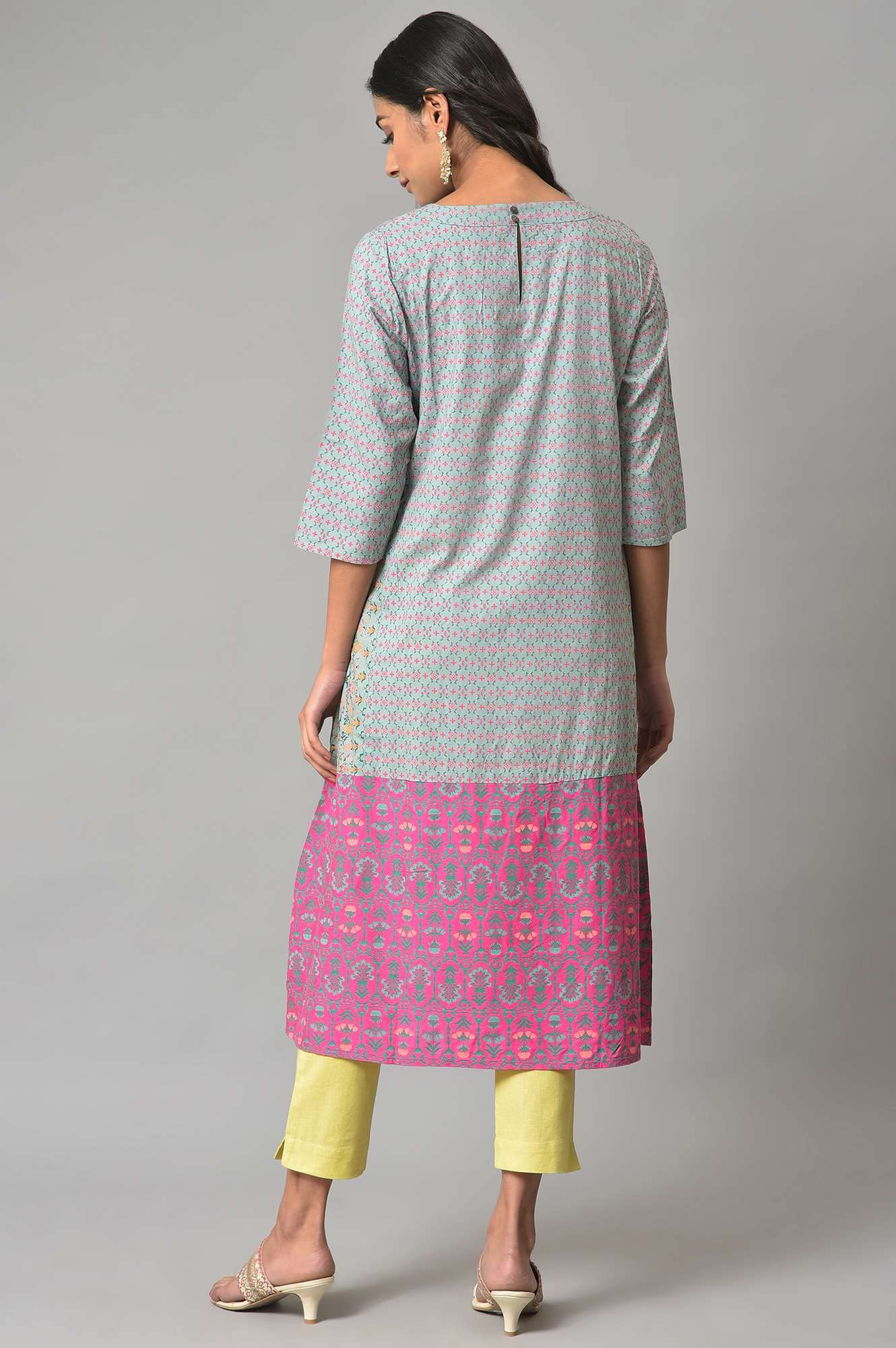 W for Woman Blue and Pink Printed Straight Kurta
