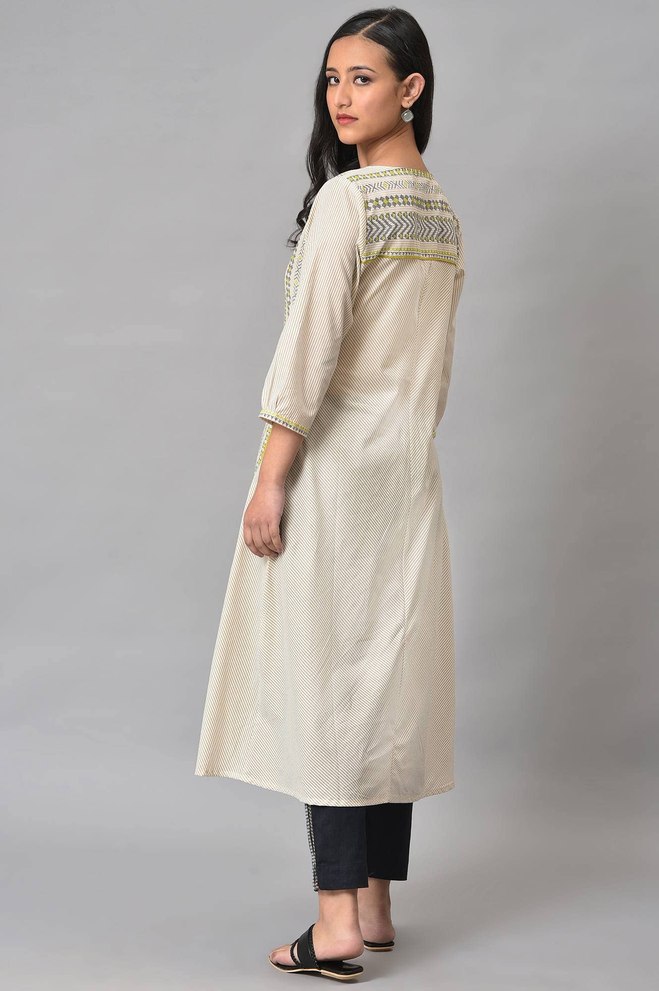 W for Woman Ecru Misdent Printed Summer Plus Size Kurta
