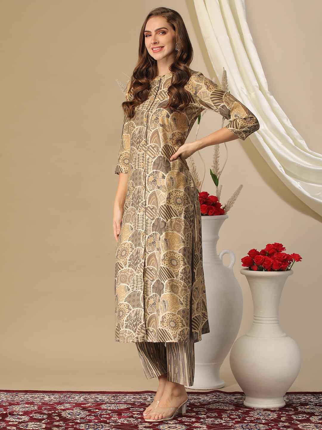 Gosriki WomenS Cotton Blend Straight Printed Kurta With Pant (Later Grey-Nj-Gs_Xxl_Grey_Xx-Large)