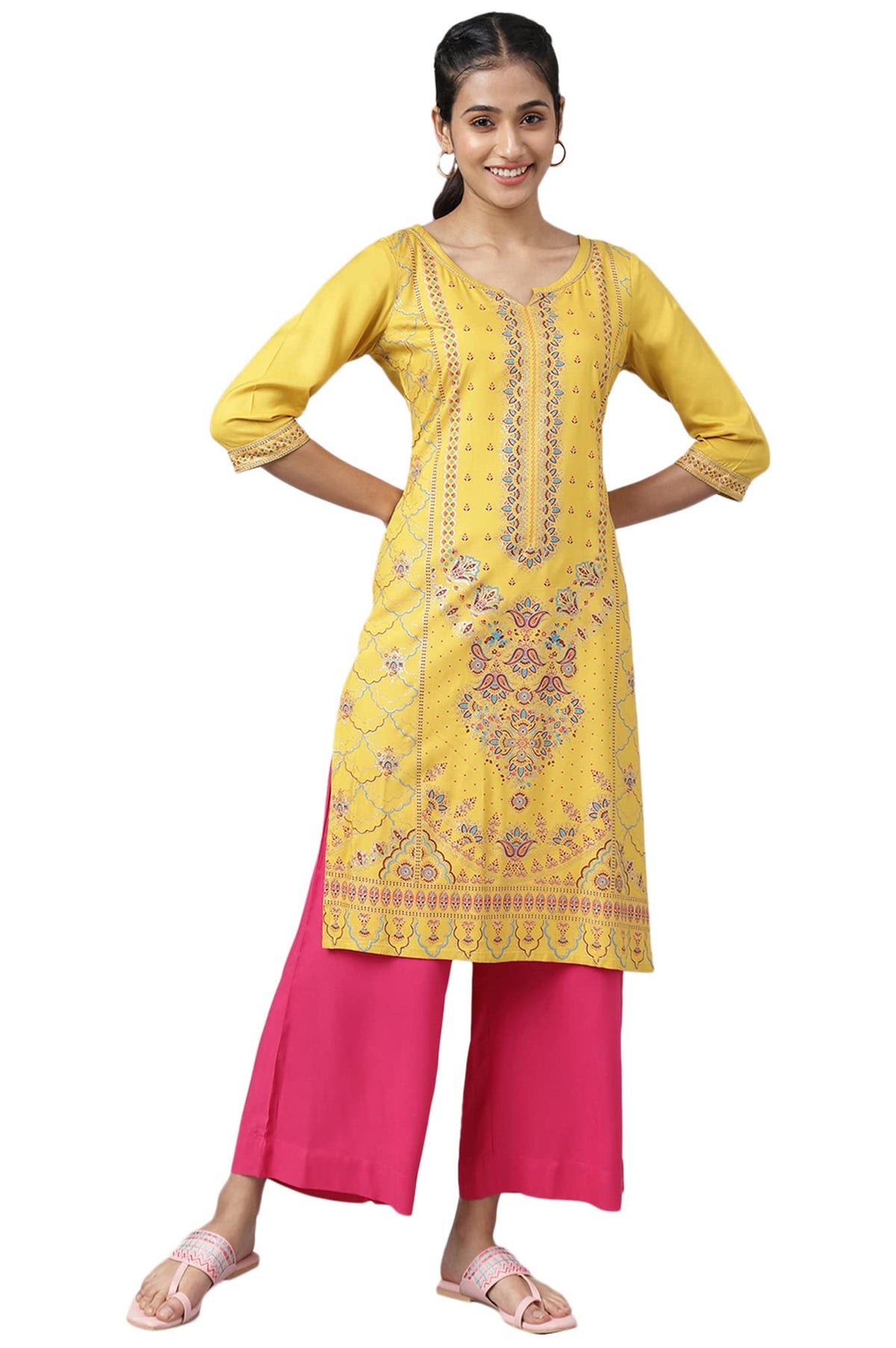 Aurelia Women Ochre Rayon Floral Printed Straight Kurta_22Aua13485-505439_Xxl