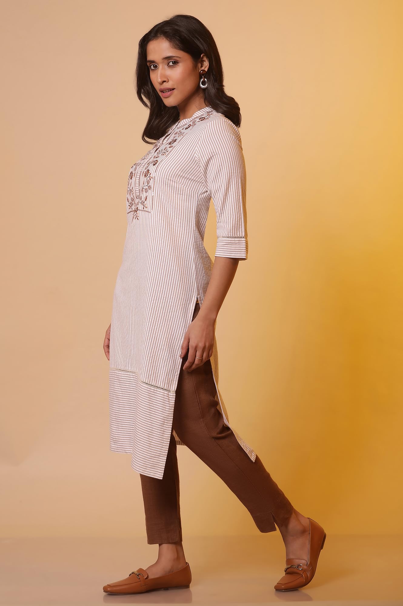 Aurelia Women Off White Striped Cotton Straight Kurta