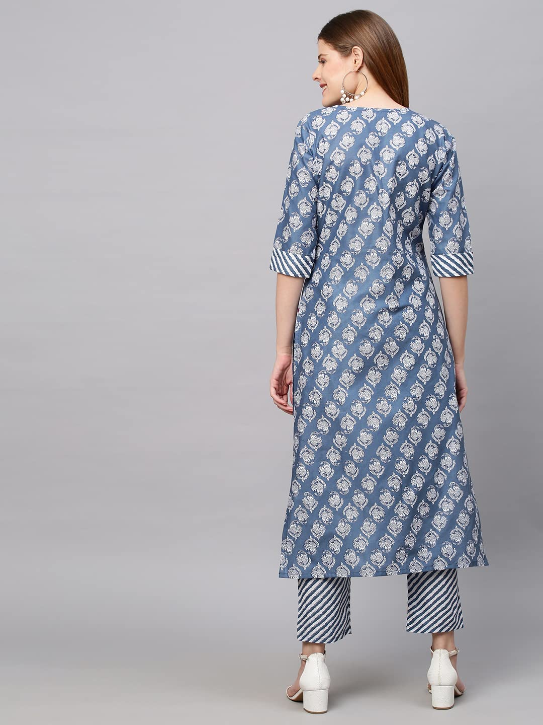 GoSriKi Women's Cotton Blend Straight Printed Kurta with Pant (Funki_New-GO)