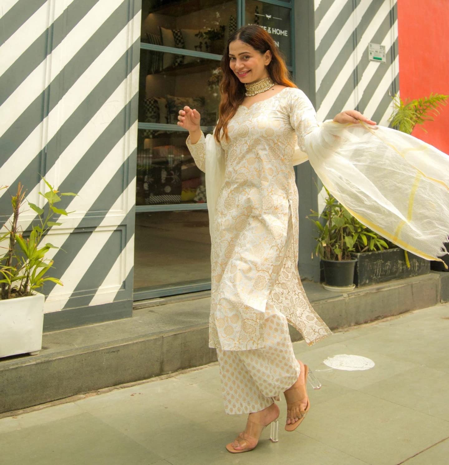 ANNI DESIGNER Women's Cotton Blend Floral Printed Straight Kurta with Palazzos & Dupatta (Ghost-Off-White)