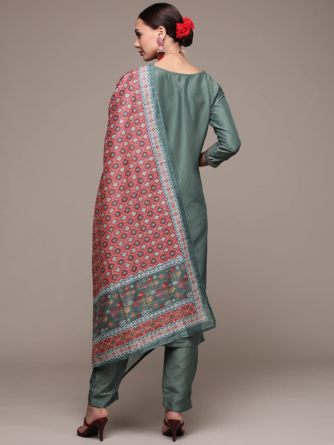 anubhutee Women's Muslin Green Floral Embroidered Straight Kurta Suit Set With Pants And Dupatta