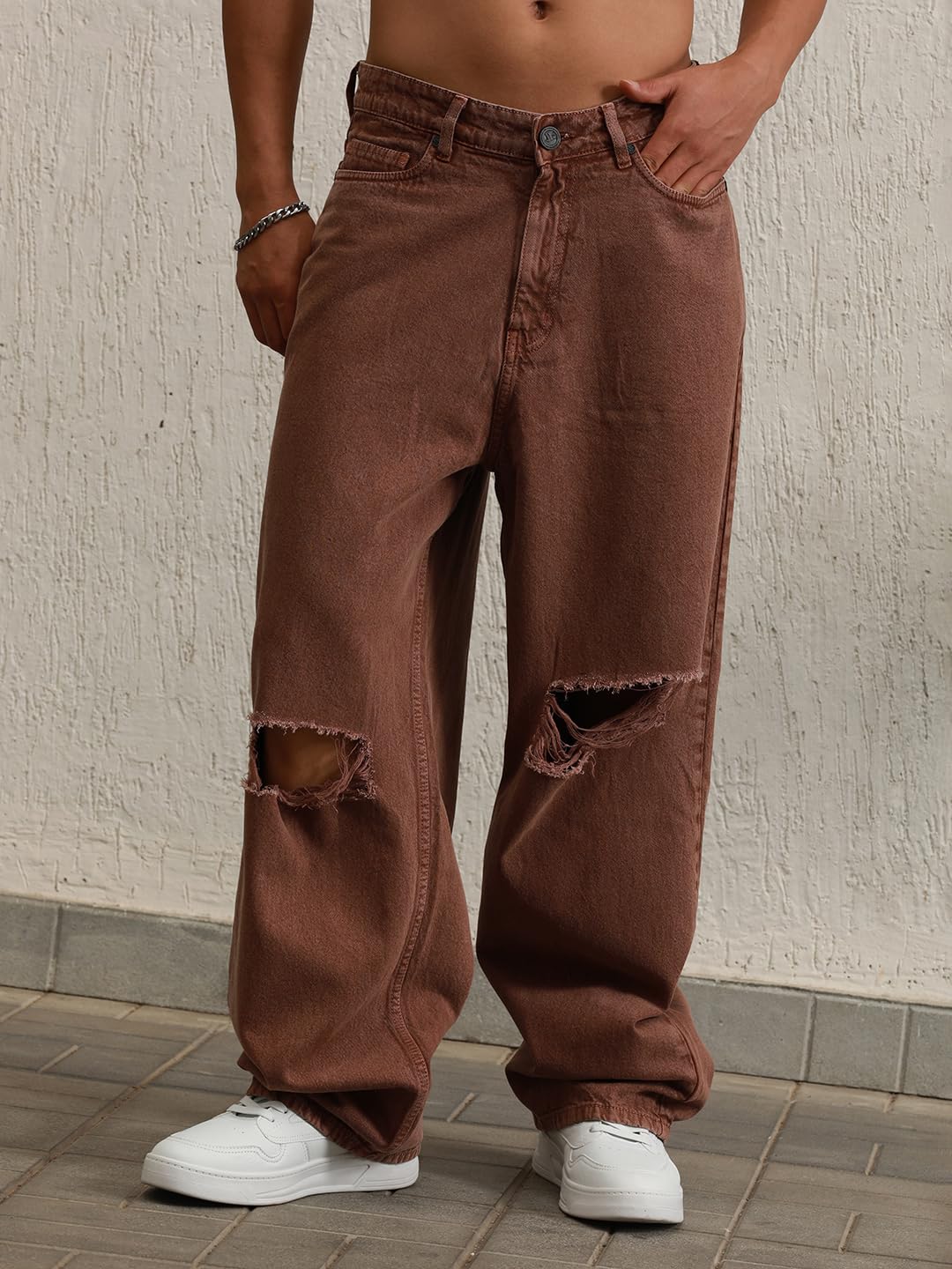 Hubberholme Men Brown Cotton Relaxed Fit Mid-Rise Solid Jeans