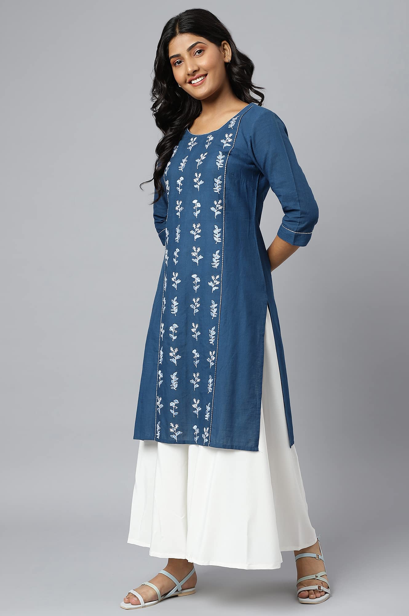 Aurelia Women Navy Blue Cotton Solid Straight Kurta