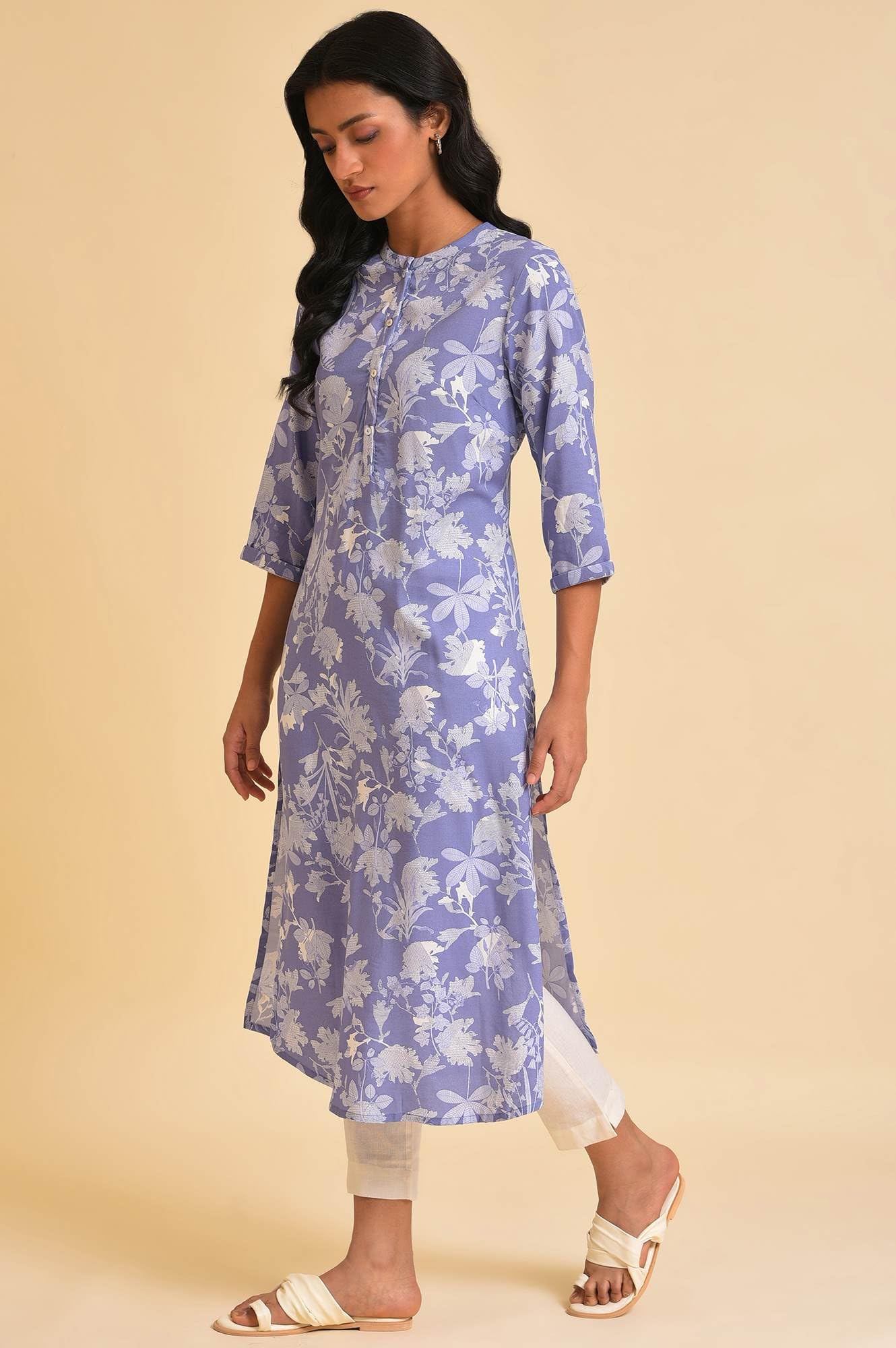 W for Woman Women's Viscose Floral Kurta & Slim Pant