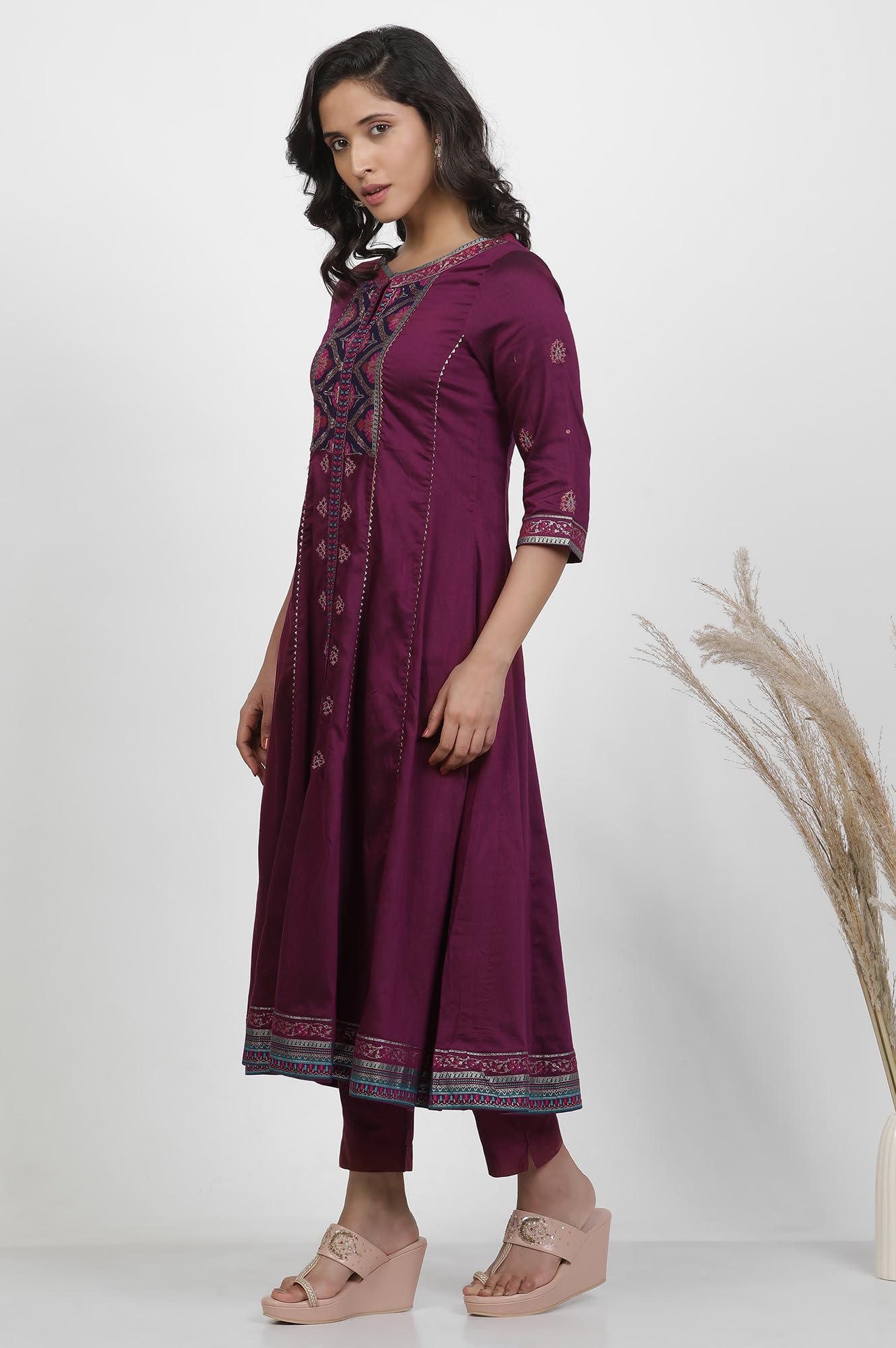 W For Woman Purple Floral Printed Blend Zari Kurta And Pant Set