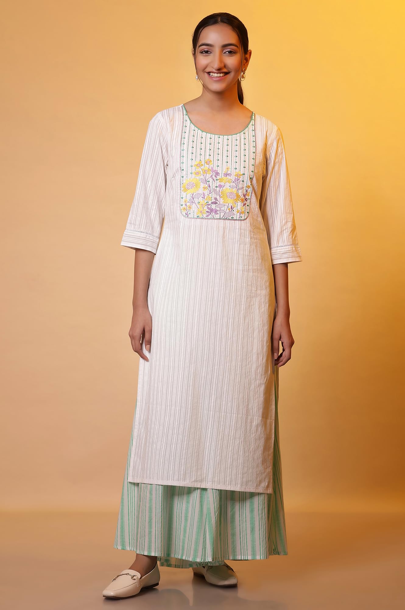 Aurelia Women's Floral Print Cotton Straight Kurta