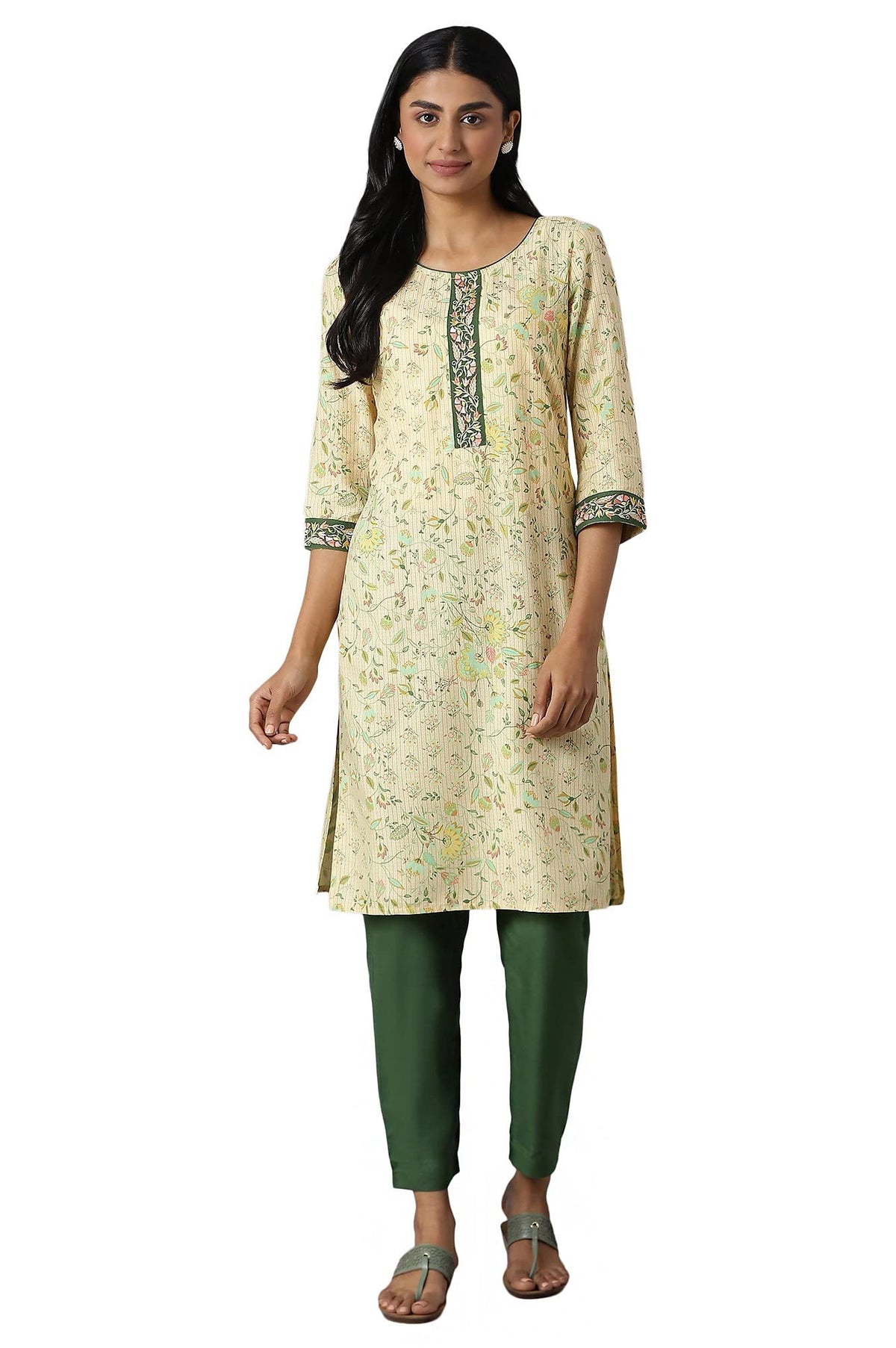 Aurelia Womens Viscose Regular Kurta & Trouser