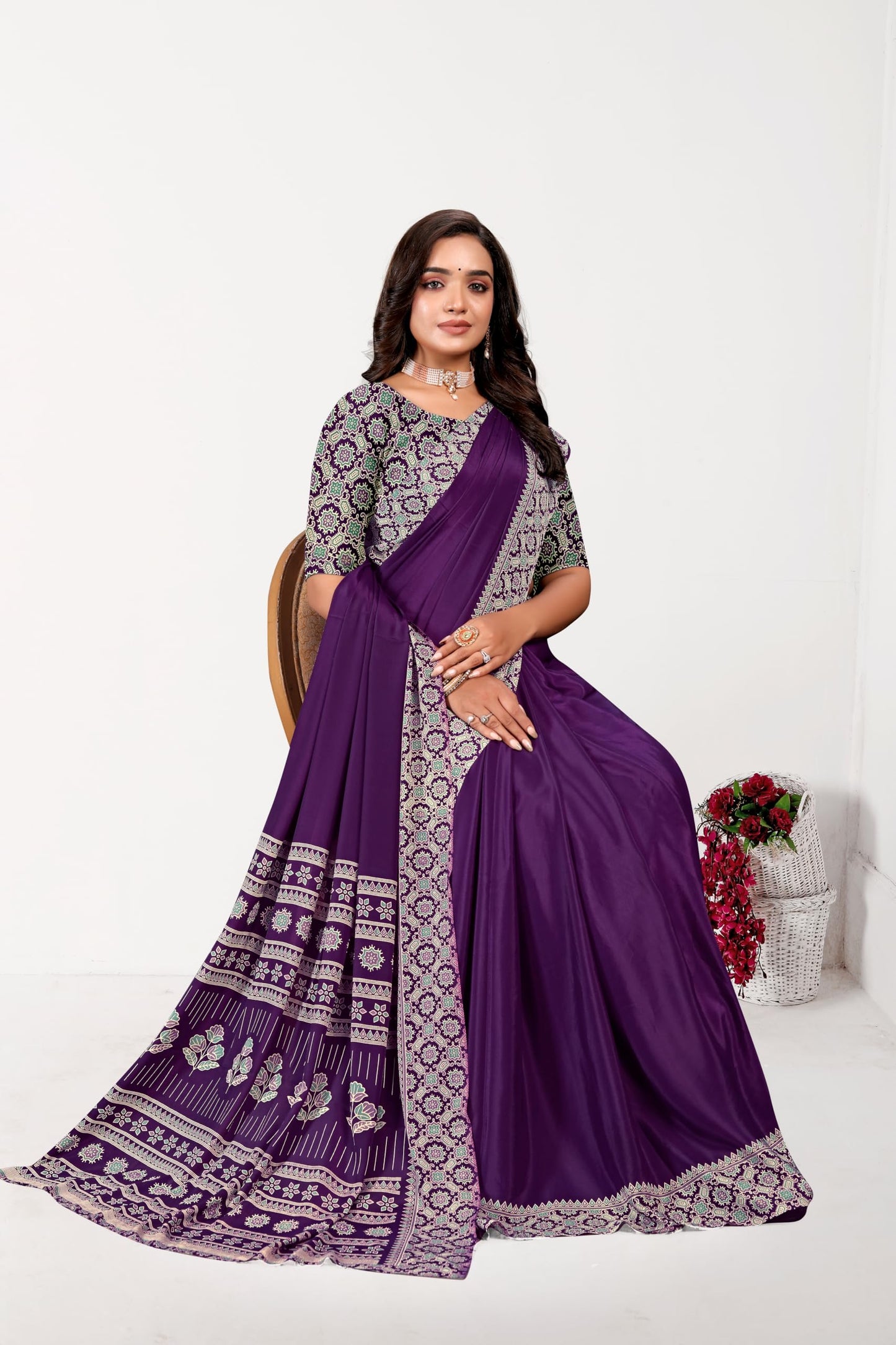 Vimla WomenS Premium Crepe Silk Saree With Unstitched Blouse Piece Floral Pattern And Plain Weave Type