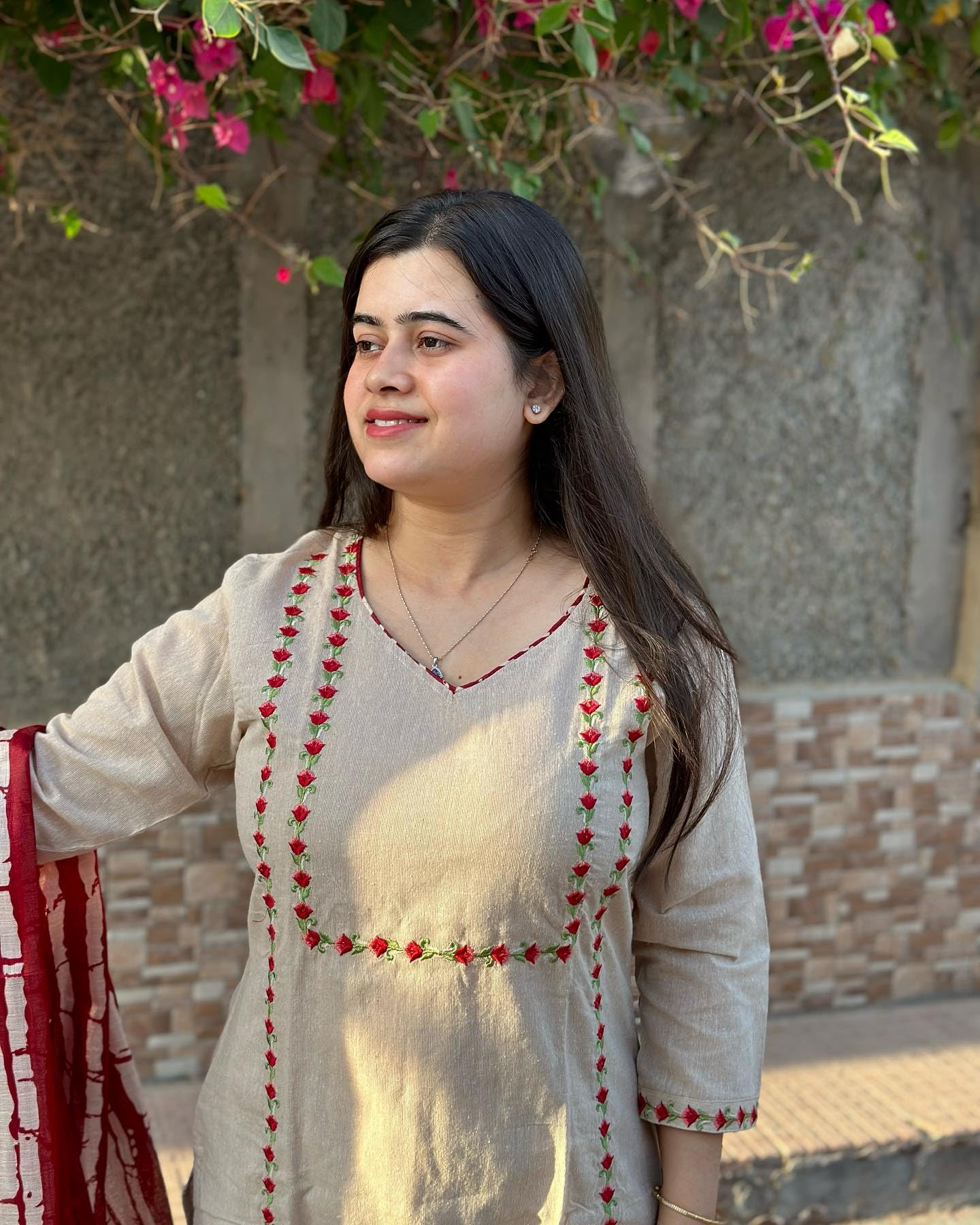 GoSriKi Womens Cotton Blend Straight Embroidered Kurta with Pant & Dupatta (DD Beige-NW-GS_XXL_Beige_XX-Large)